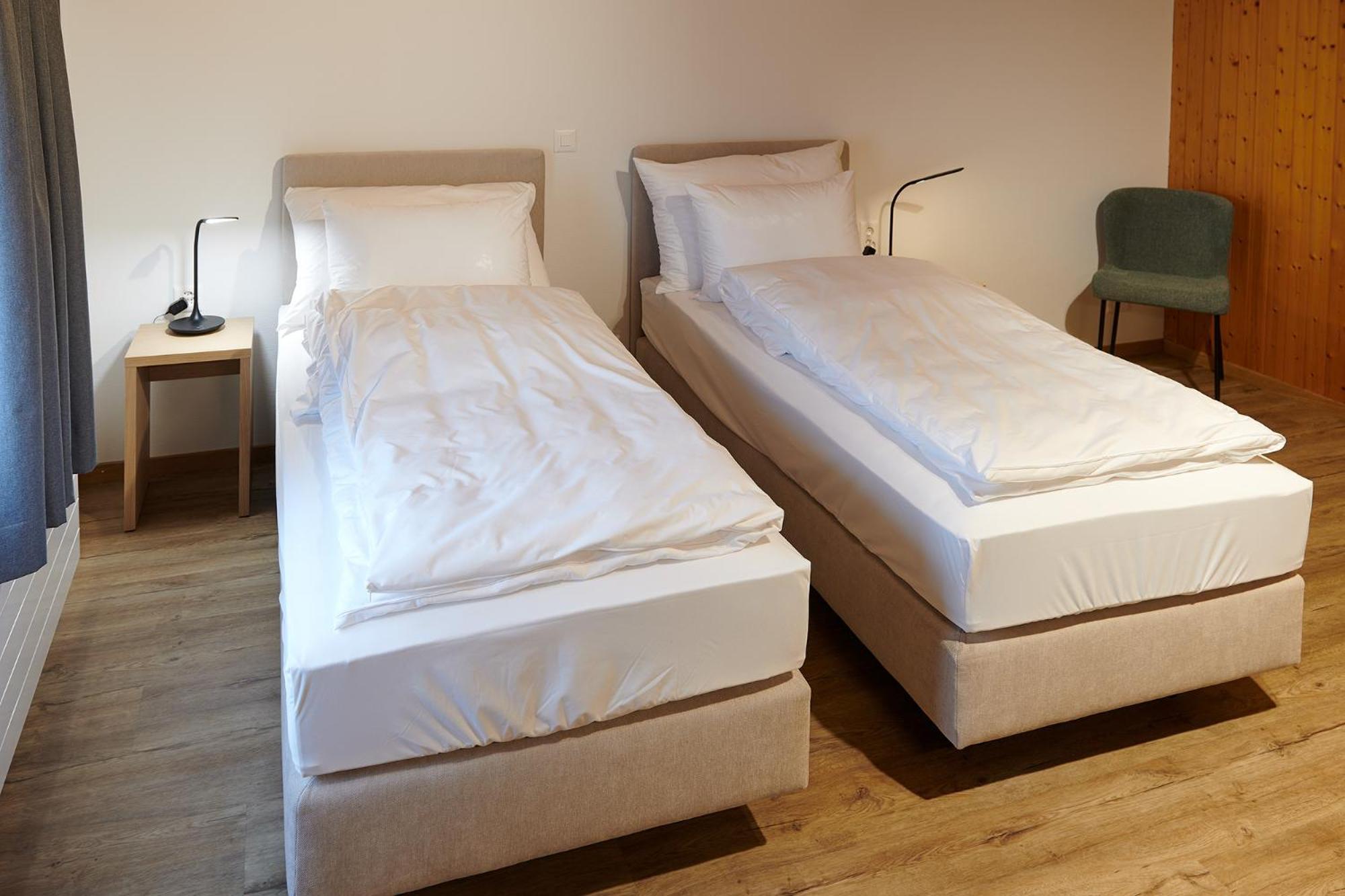 Hotel Jaeger Jeuss - Murten - Self-Check-In Exteriör bild